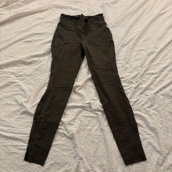 Lululemon Olive High-Waisted Leggings - Picture 1 of 3